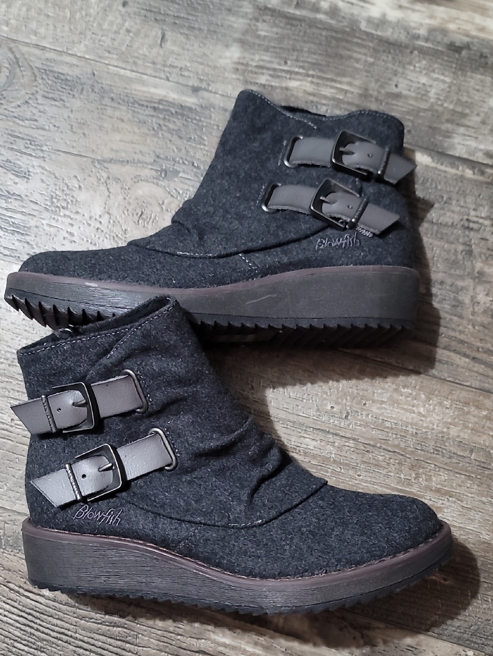 Blowfish Dark Gray Double-Buckle Ankle Booties Size 7.5